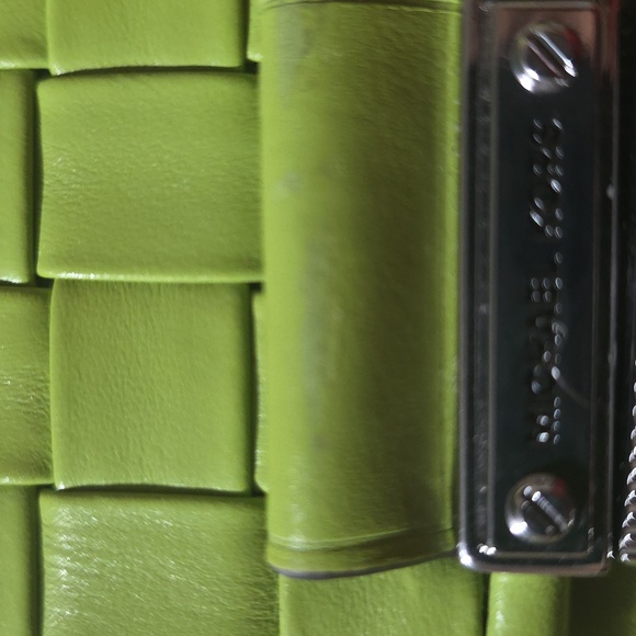 LOW START MICHAEL MICHAEL KORS BRADSHAW  LIME CONVERTIBLE SHOULDER BAG NWT - Picture 4 of 10